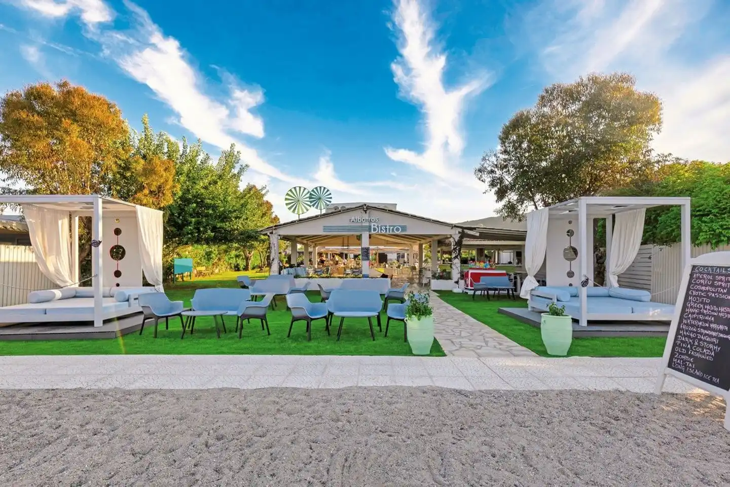 Albatros Hotel Aussenansicht