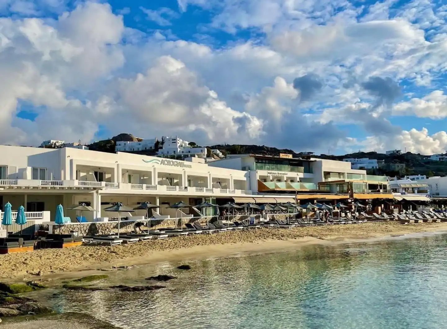 Acrogiali Hotel Aussenansicht