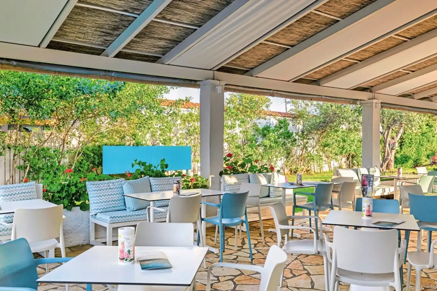 Albatros Hotel Restaurant