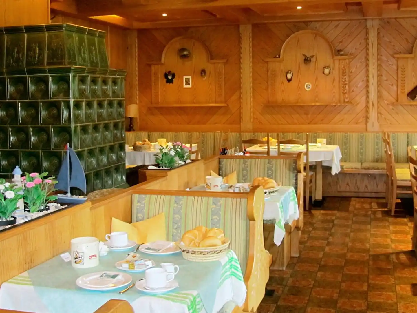 Carossa Restaurant
