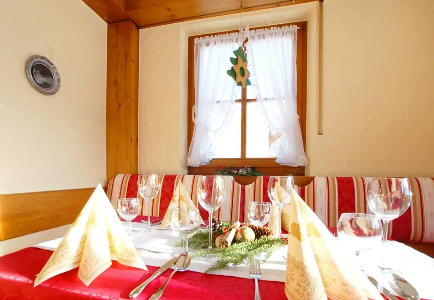 Hotel AlpinaRos Demming Restaurant