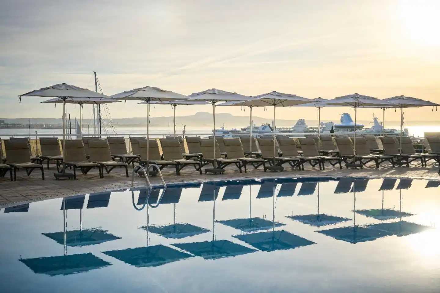 Catalonia Majórica Pool