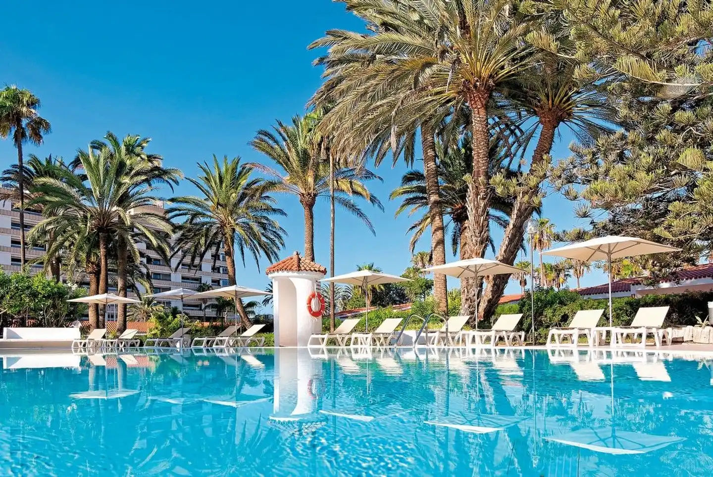 Parque del Paraiso I Pool