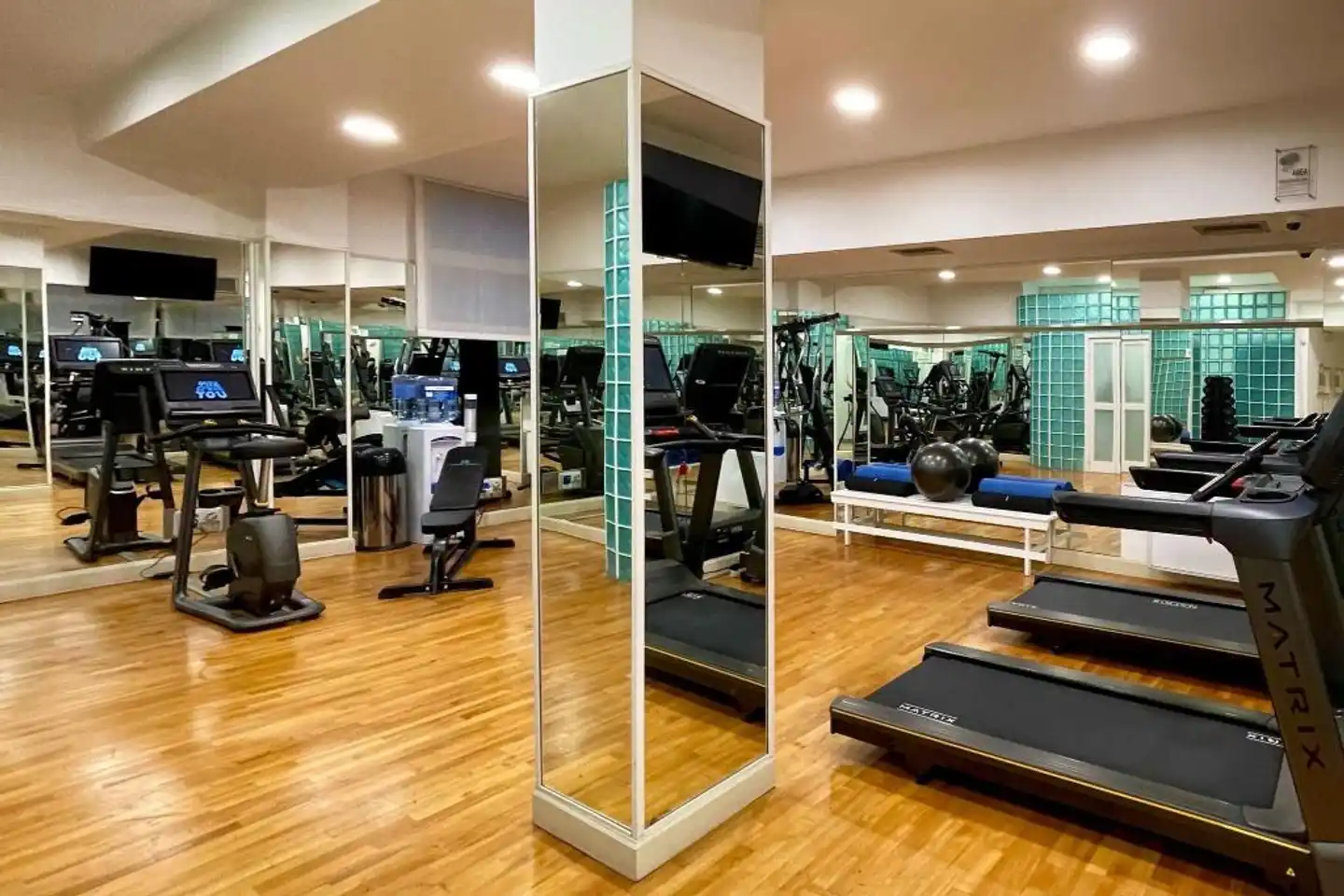 Sina Villa Medici, Autograph Collection Sport und Entertainment