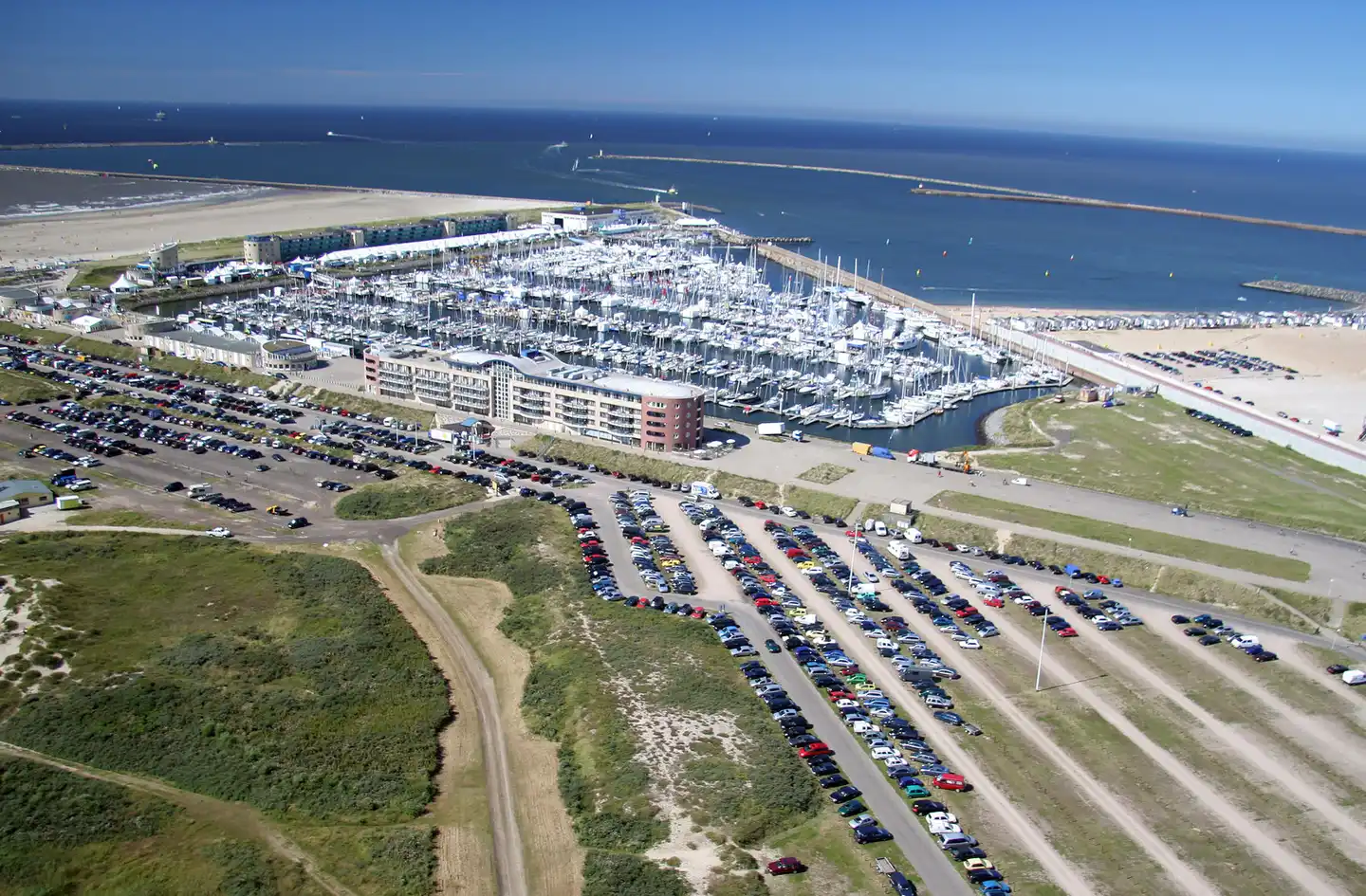 Leonardo Hotel IJmuiden Seaport Beach Landschaft