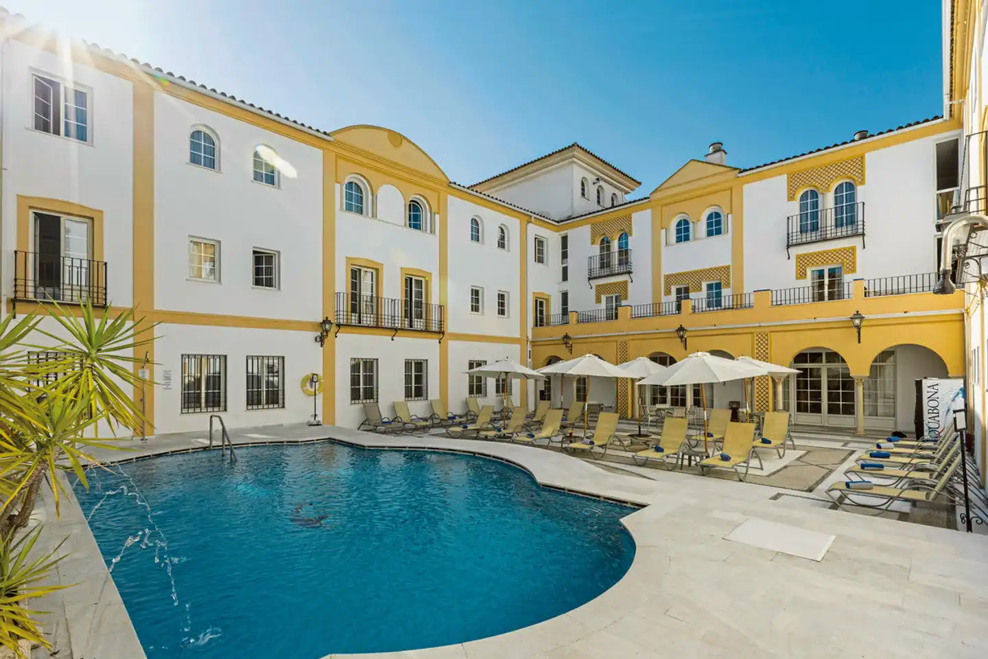 Macià Alfaros Pool