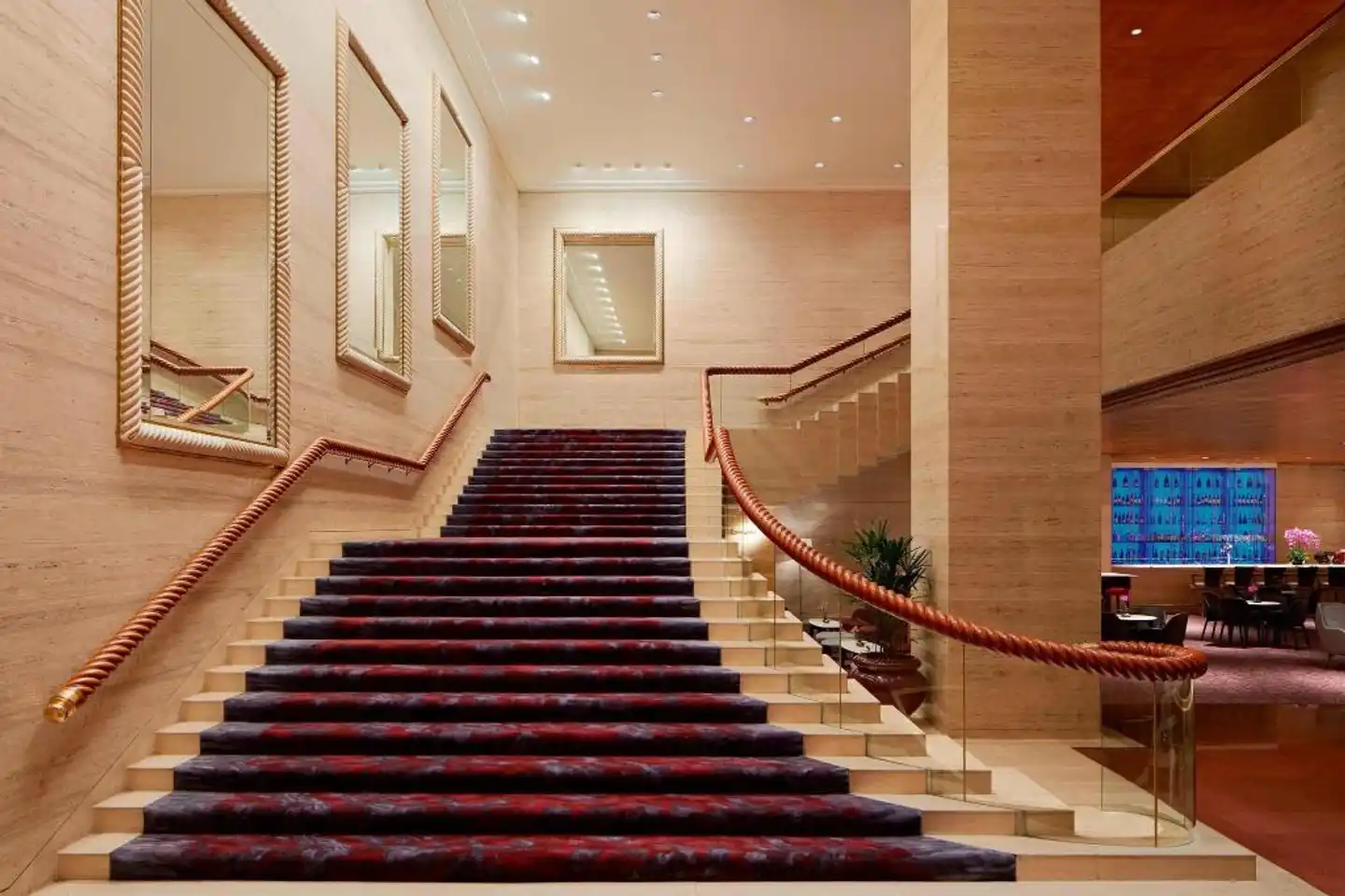 Sheraton Towers Singapore Lobby