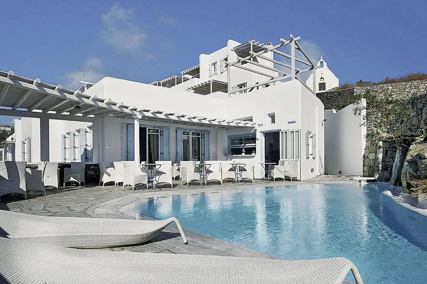 Deliades Pool
