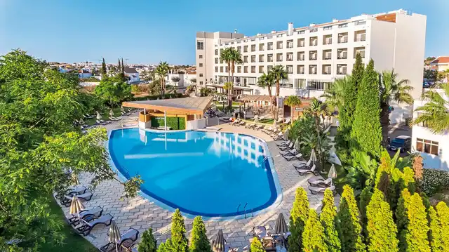 AP Maria Nova Lounge Pool