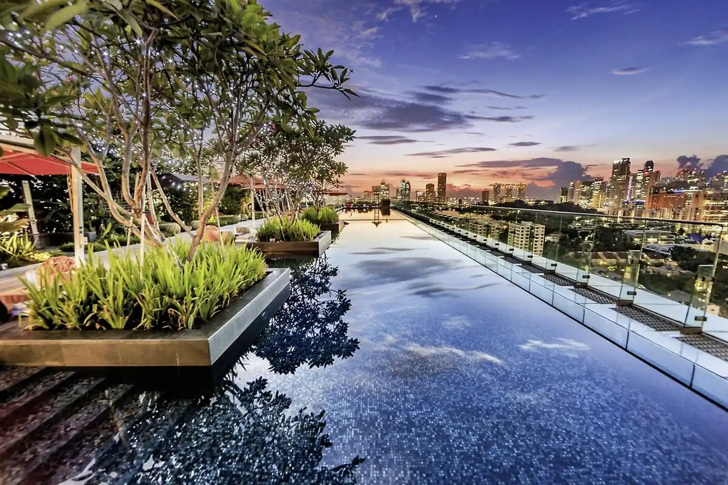 JEN Singapore Orchardgateway by Shangri-La Pool