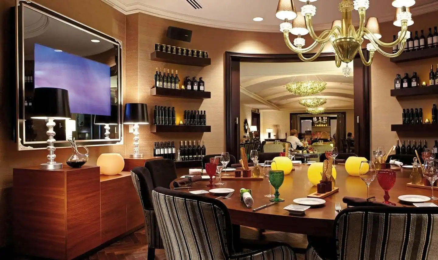 Intercontinental Montreal Bar