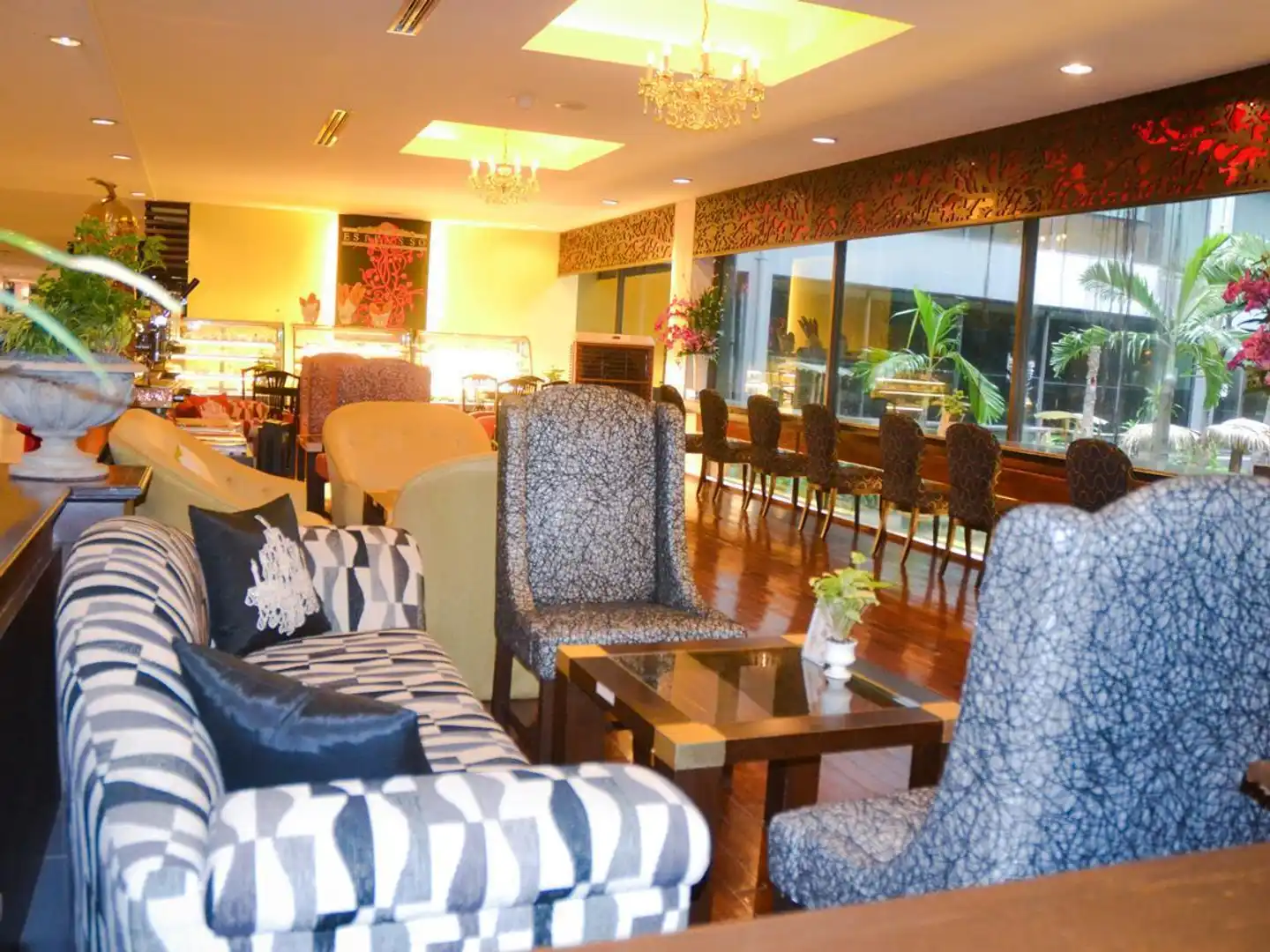 Ambassador Hotel Bangkok Restaurant