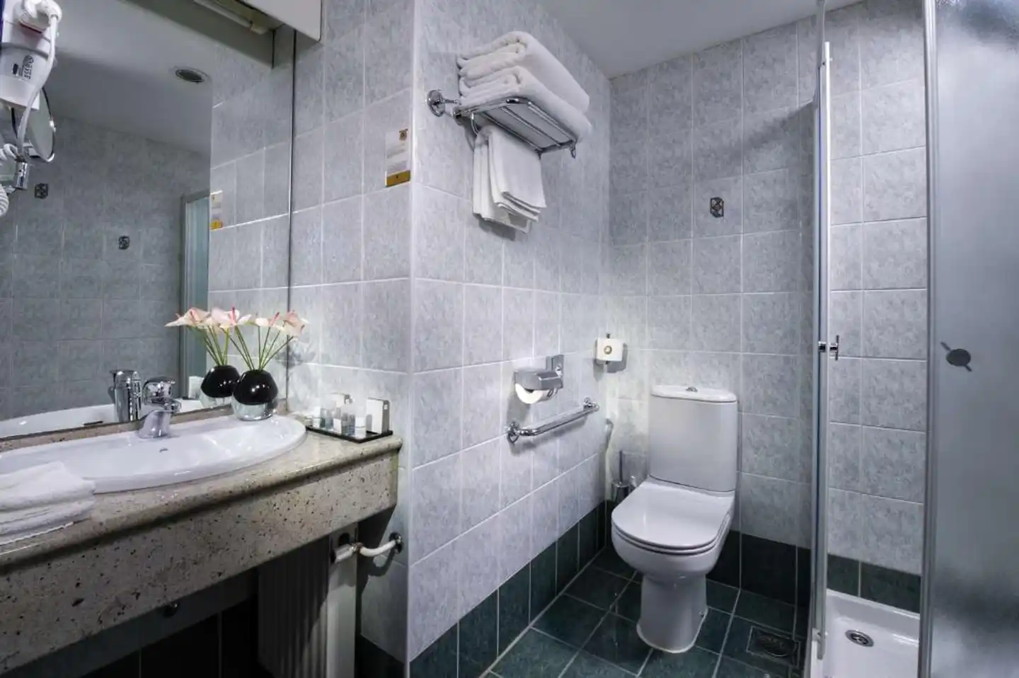 Best Western Premier Hotel Slon Badezimmer