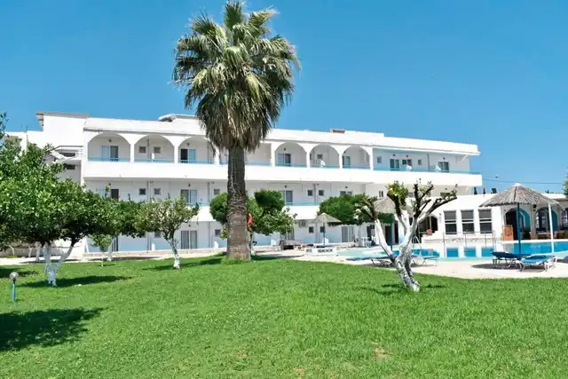 Manos Pension Aussenansicht