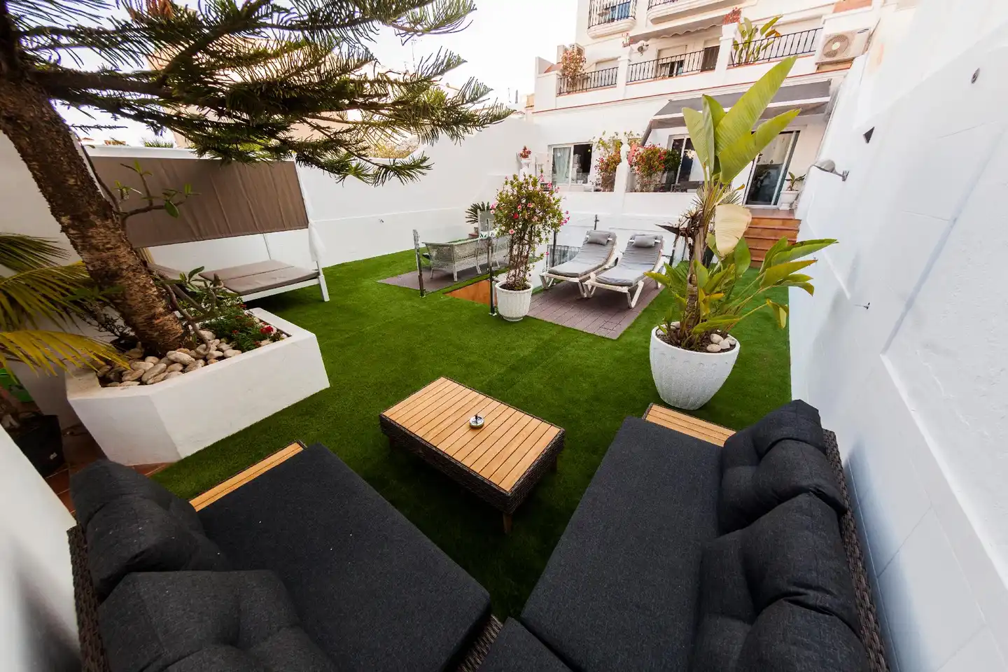 Hostal Abril Terrasse