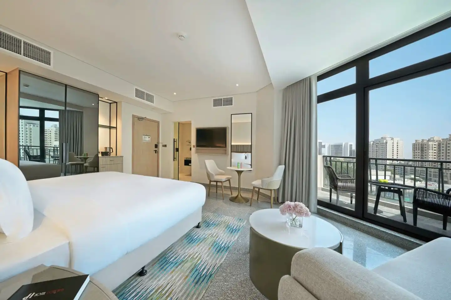 Arabian Park Dubai, an Edge by Rotana Hotel Wohnbeispiel