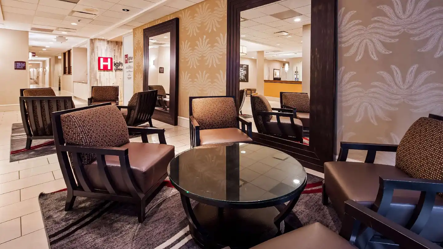 Best Western Plus InnTowner Madison Lobby