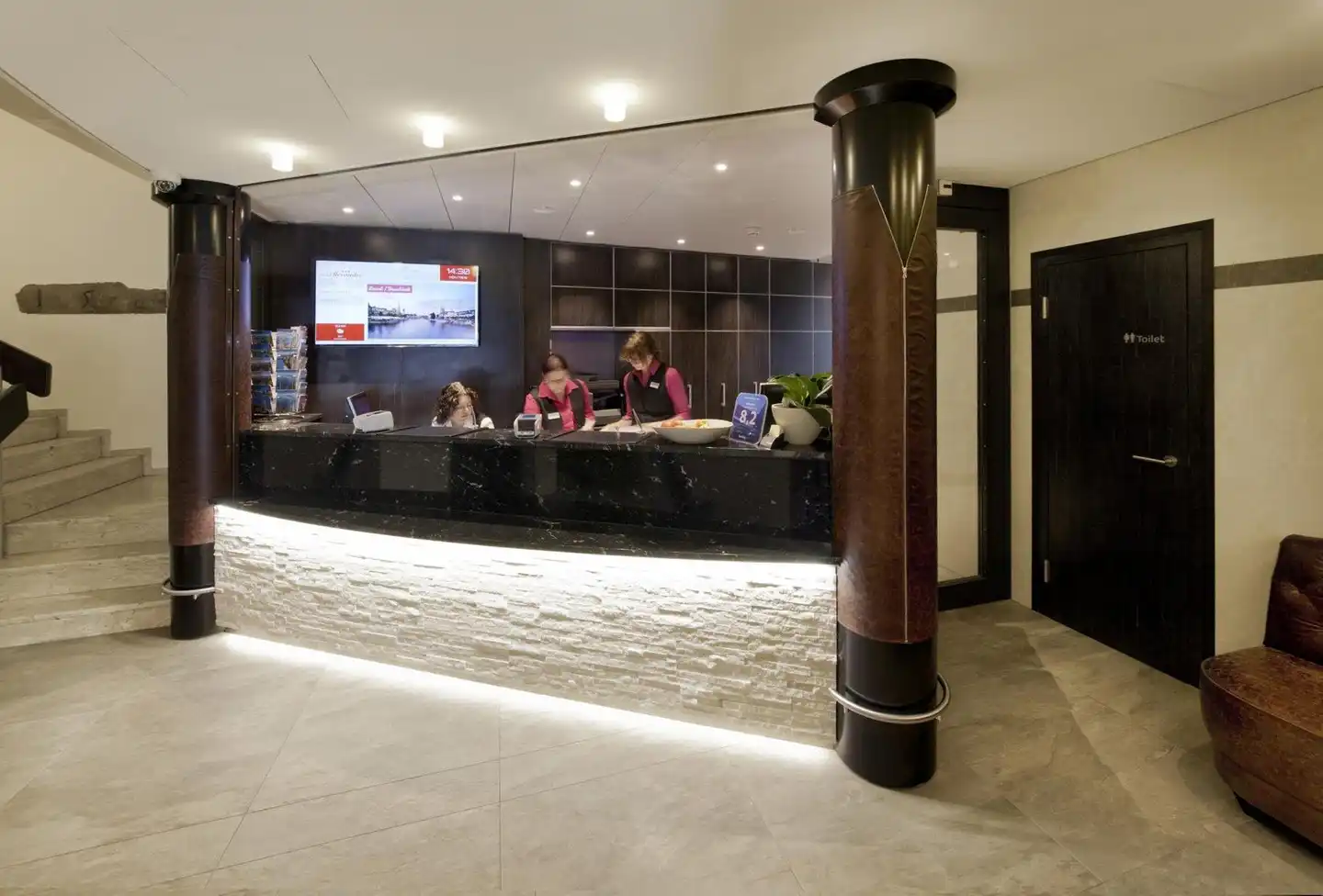Hotel Alexander Lobby