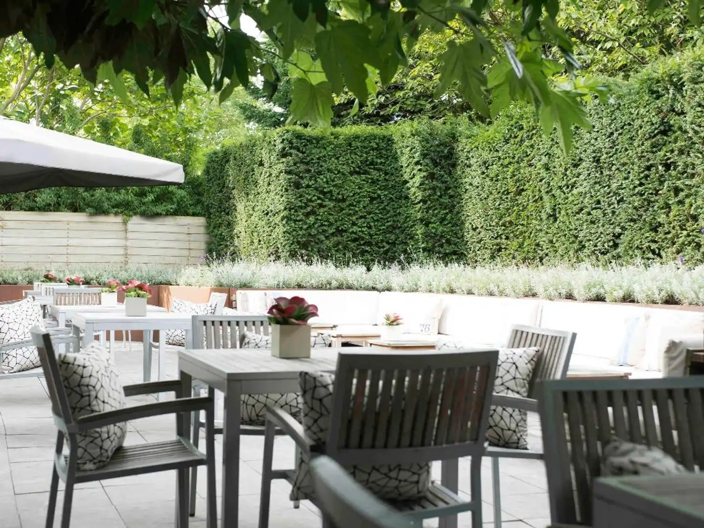Novotel Rotterdam Brainpark Hotel Terrasse
