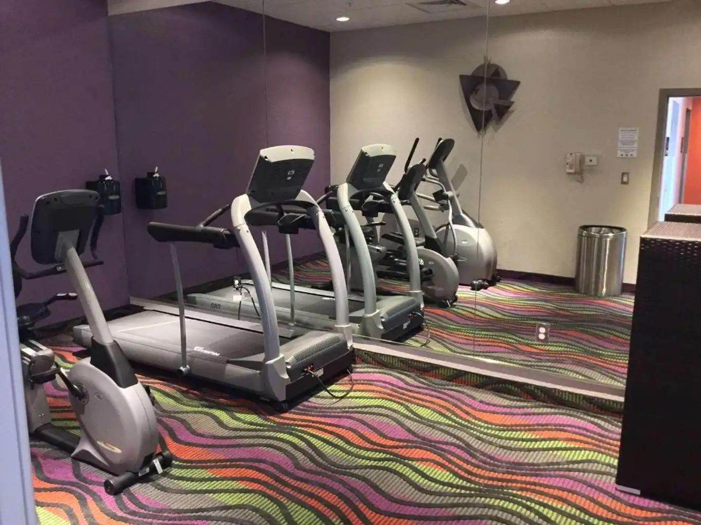 Days Inn & Suites by Wyndham Bonita Springs North Naples Sport und Entertainment
