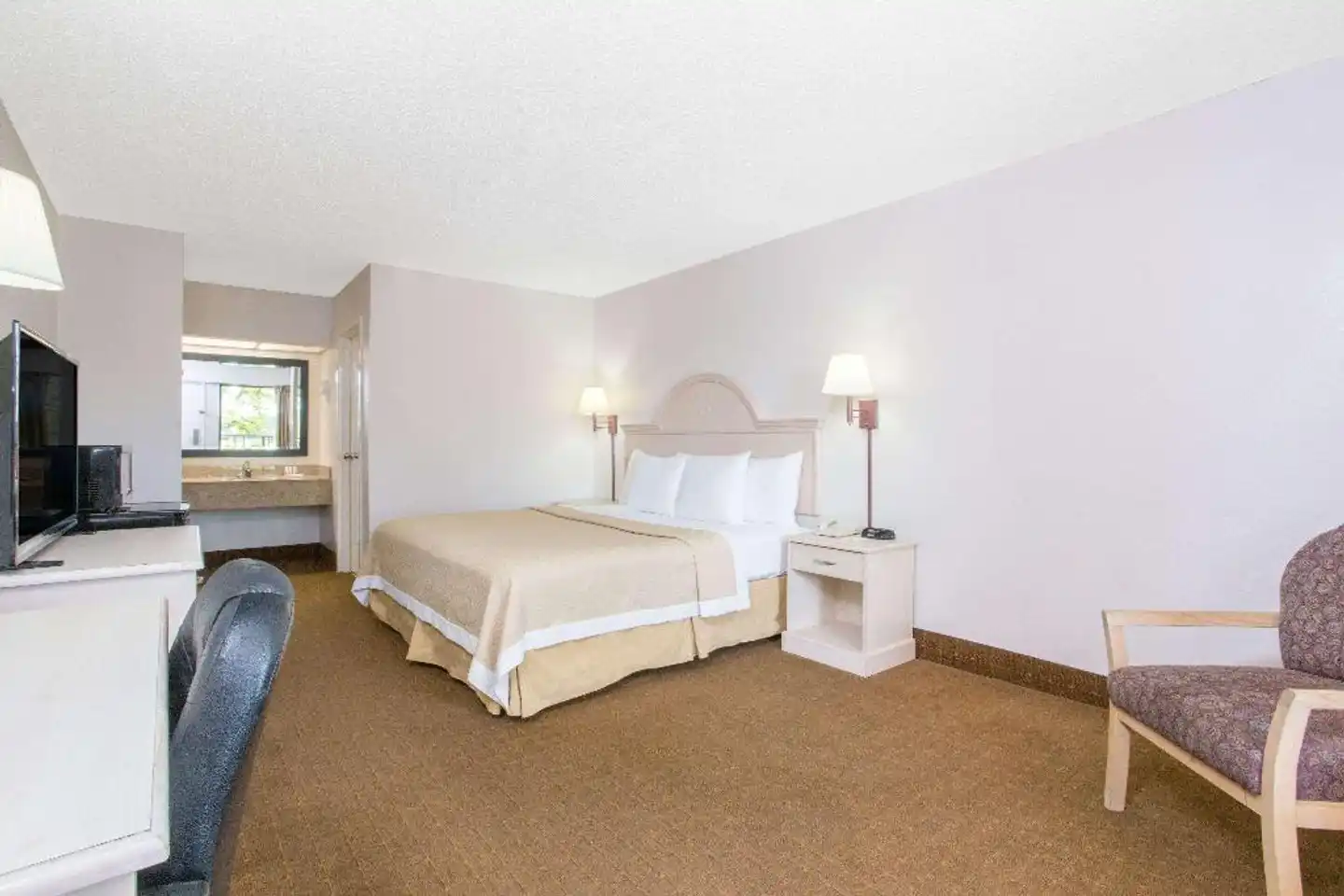 Days Inn & Suites Navarre Conference Center Wohnbeispiel