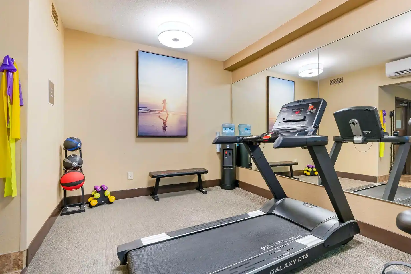 Comfort Suites Columbia River Sport und Entertainment