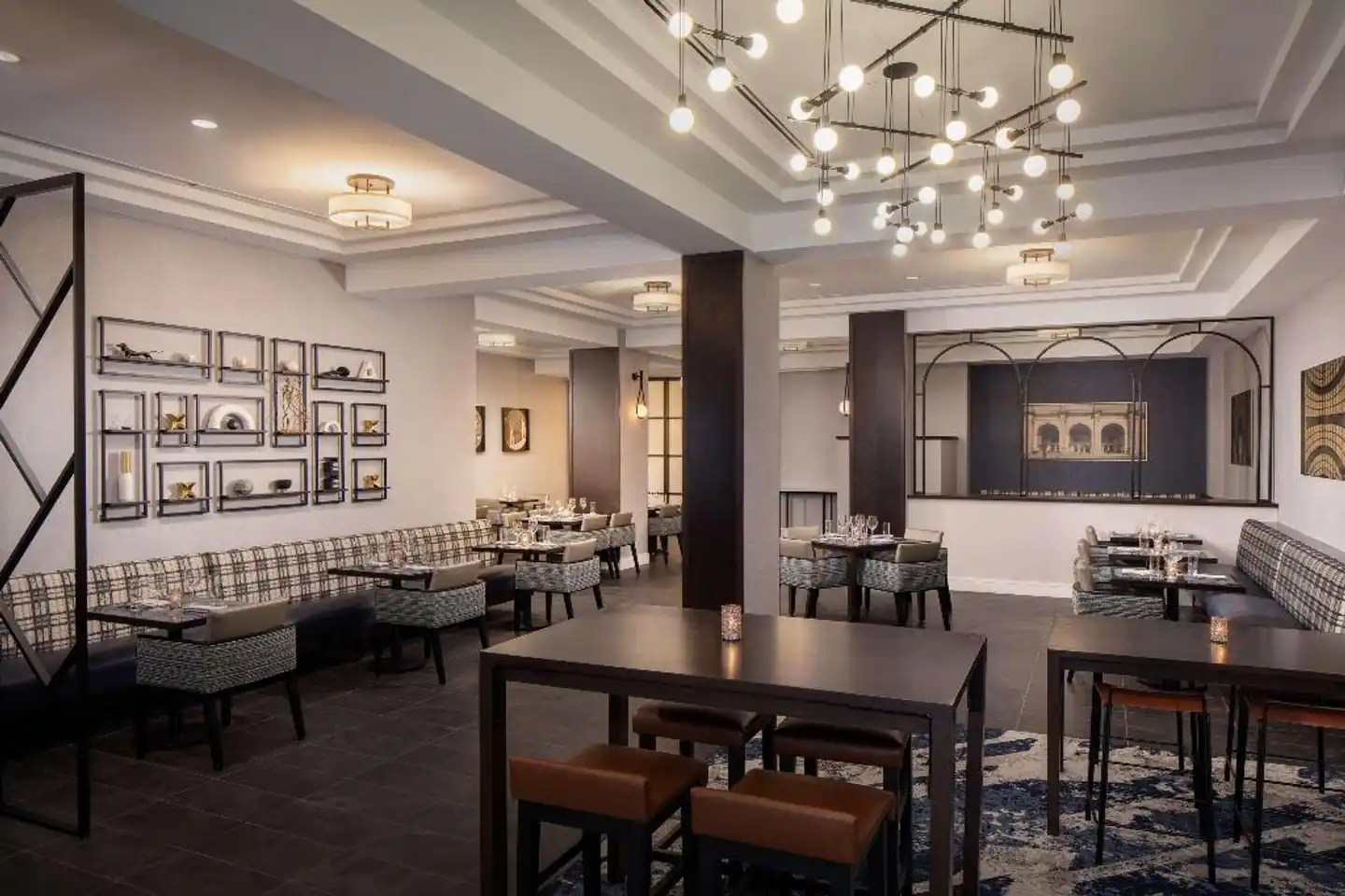 Hilton Garden Inn Washington DC Downtown Bar