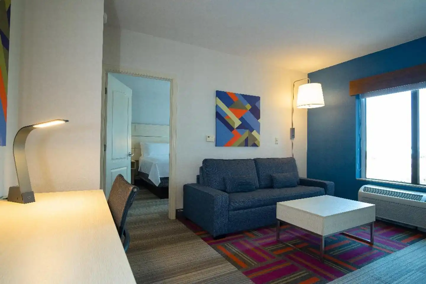 Holiday Inn Express & Suites Orlando - International Drive Wohnbeispiel