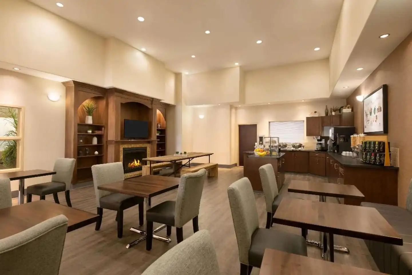 Ramada by Wyndham Drayton Valley Restaurant
