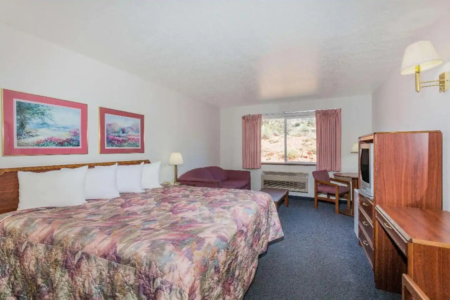 Days Inn by Wyndham Torrey Capital Reef Wohnbeispiel