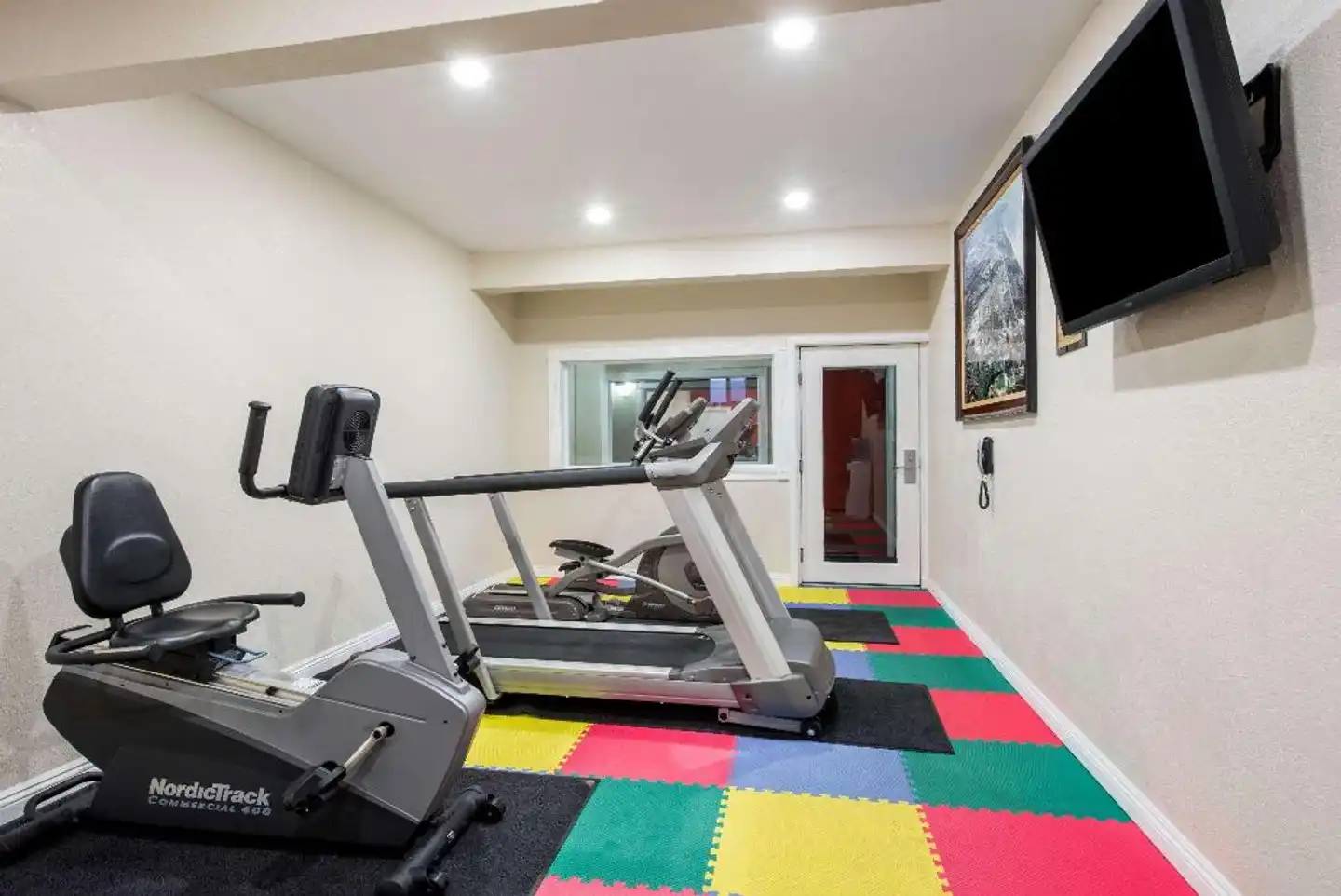 Ramada San Diego Airport Sport und Entertainment