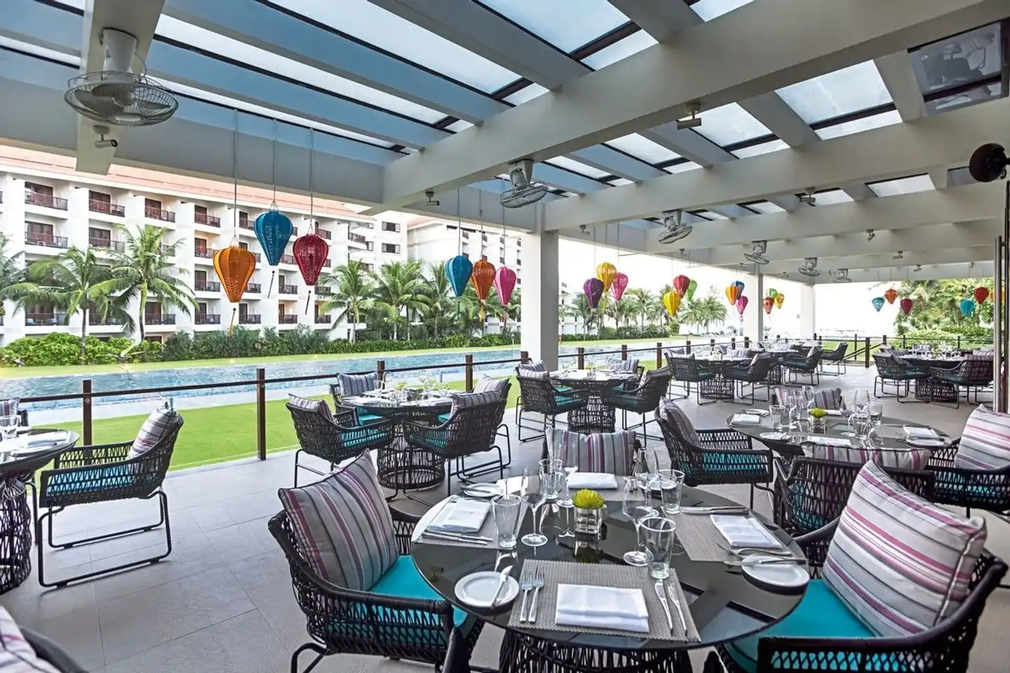 Pullman Danang Beach Resort Restaurant