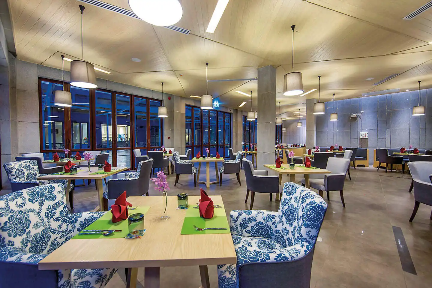 Graceland Khaolak Beach Resort Restaurant