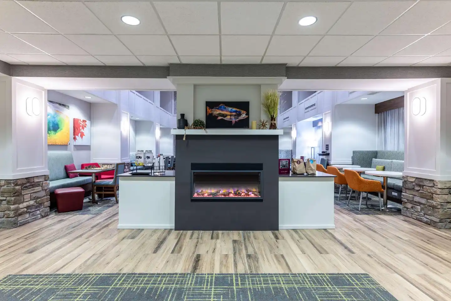 Hampton Inn & Suites Casper Lobby