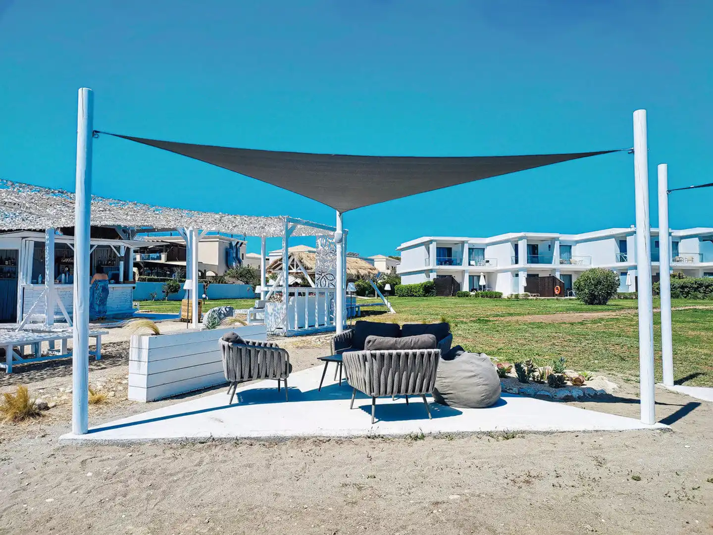 Asterias Beach Resort Terrasse