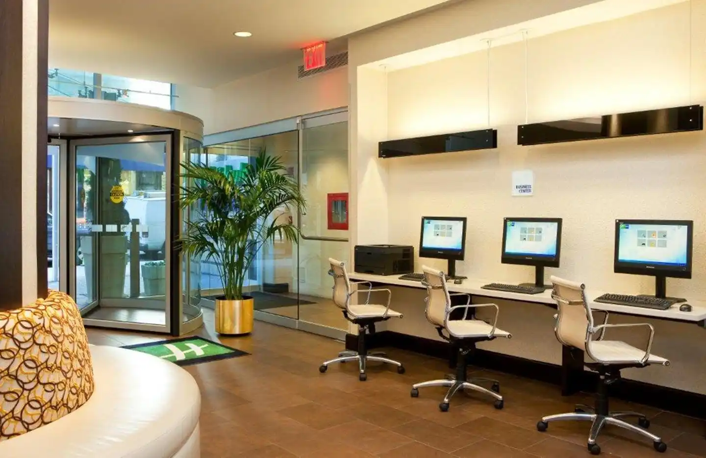 Holiday Inn Express - Times Square South Sport und Entertainment