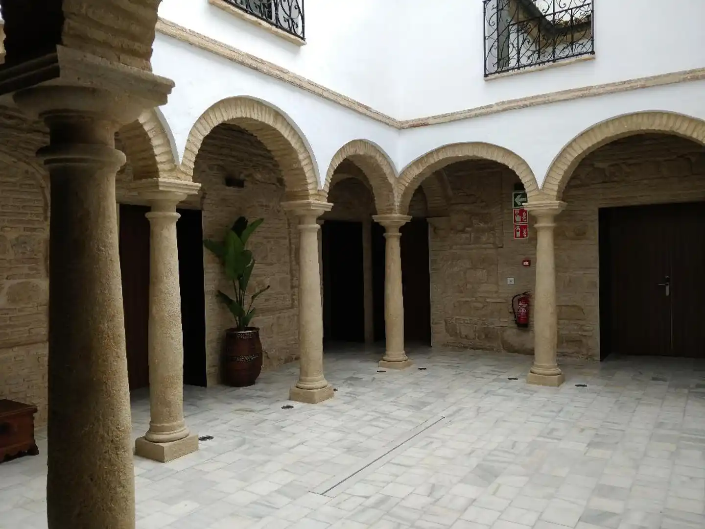 Patios del Orfebre Aussenansicht