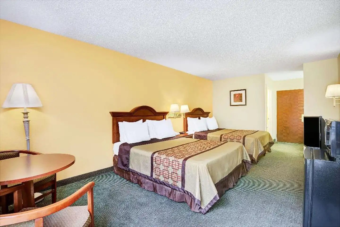 Days Inn by Wyndham Burlington East Wohnbeispiel