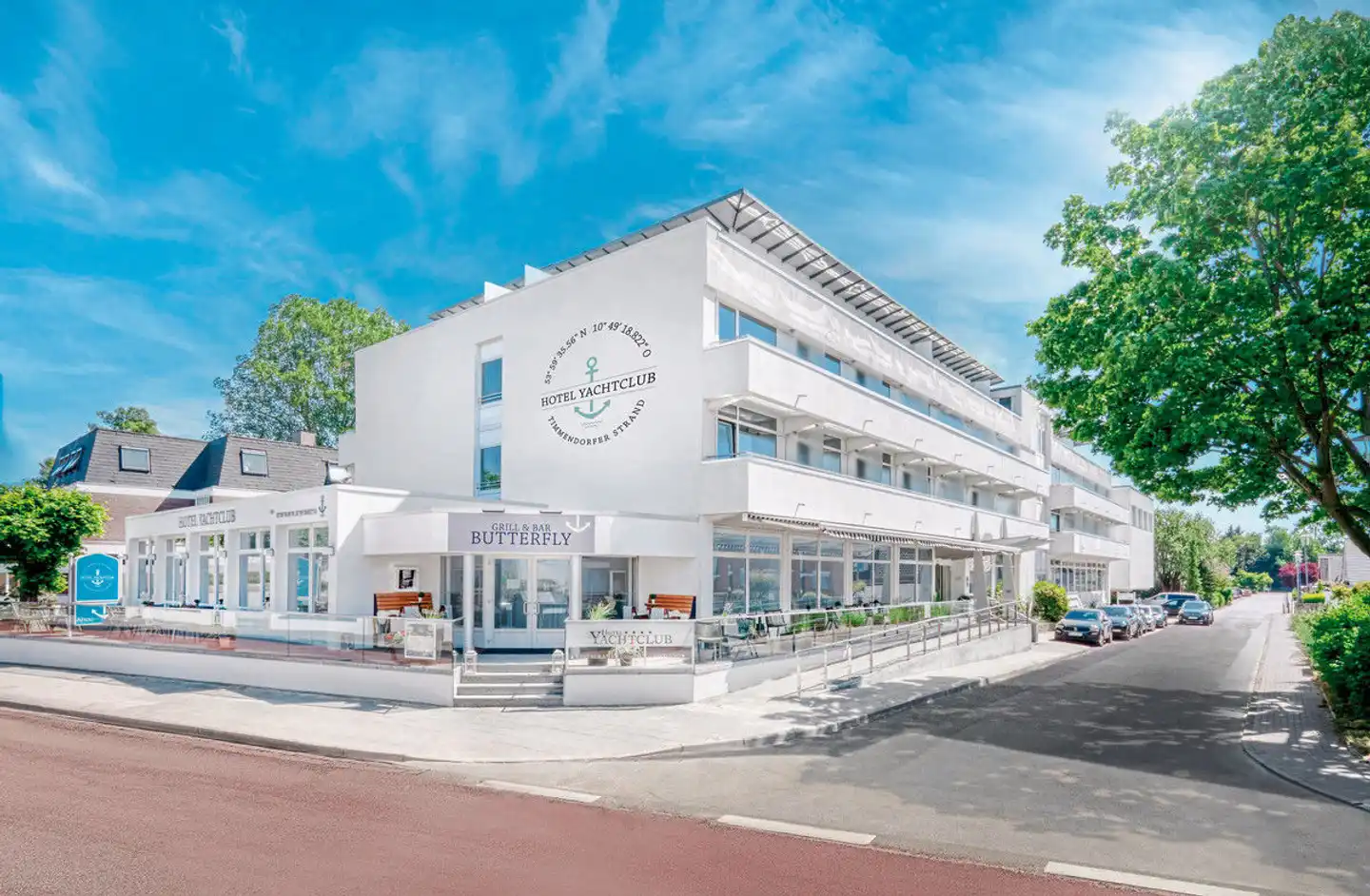Hotel Yachtclub Aussenansicht