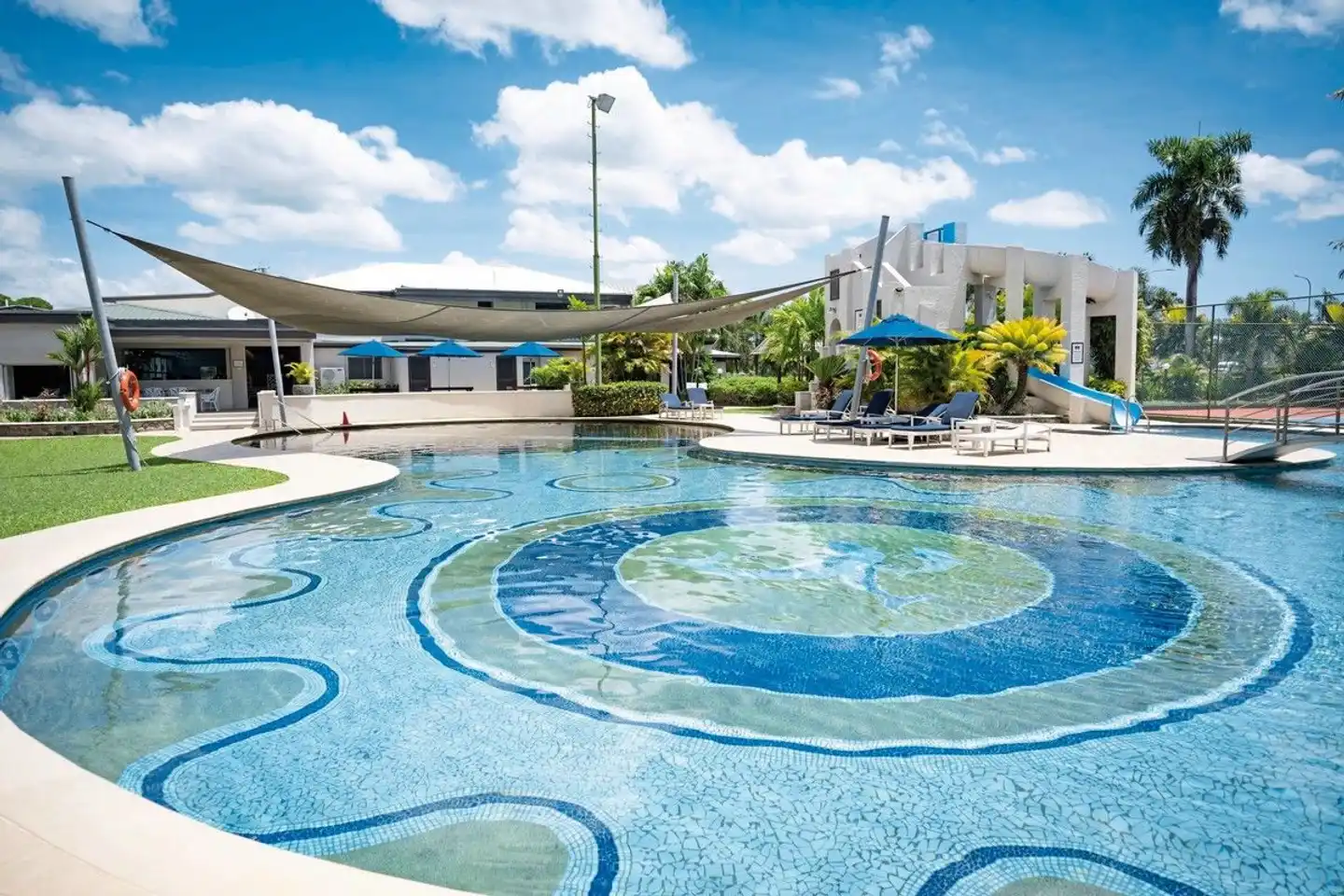 Fiji Gateway Hotel Pool