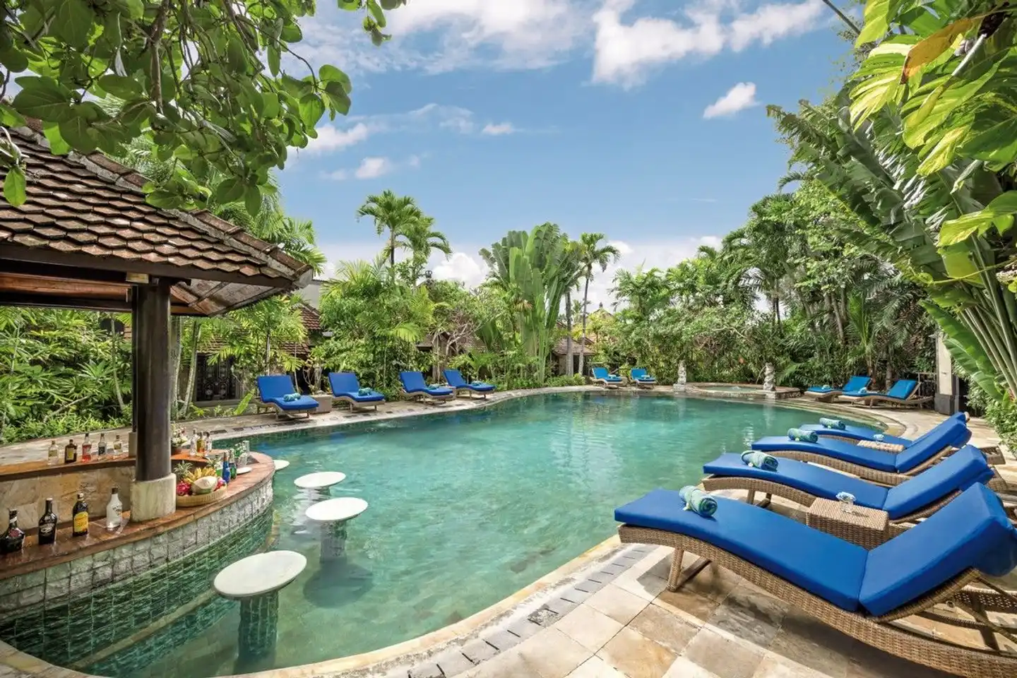 Tonys Villas & Resort Pool
