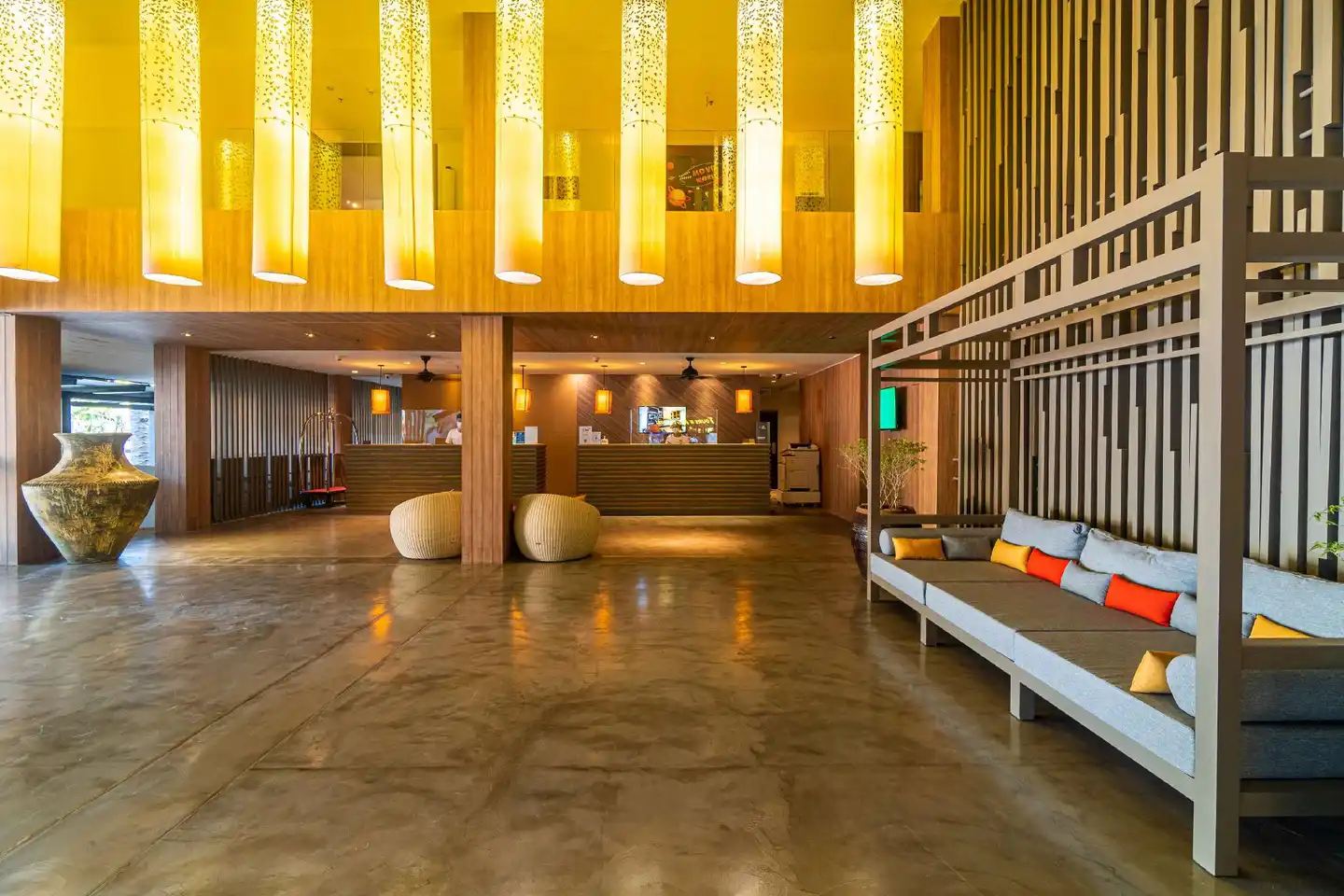 Radisson Resort and Suites Phuket Lobby