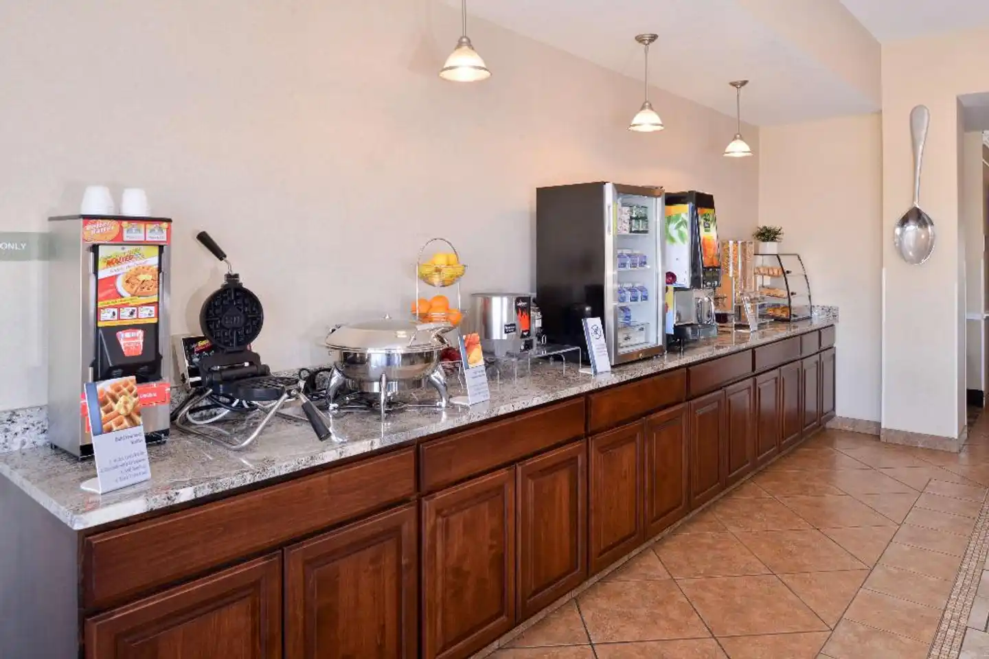 Best Western Plus Frontier Inn Lobby