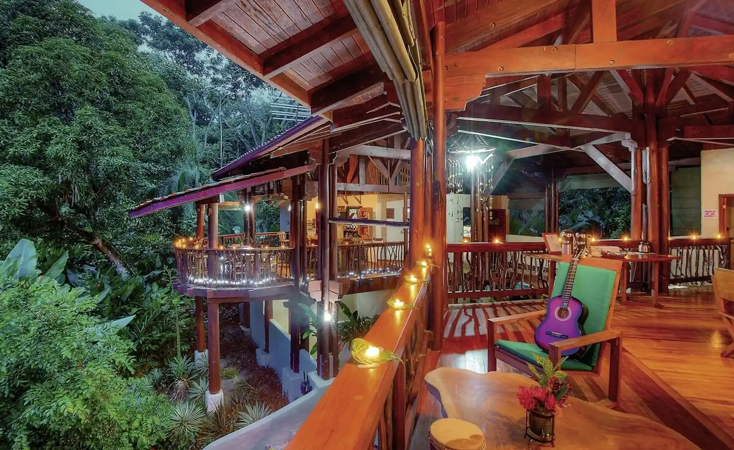 Playa Nicuesa Rainforest Lodge Bar