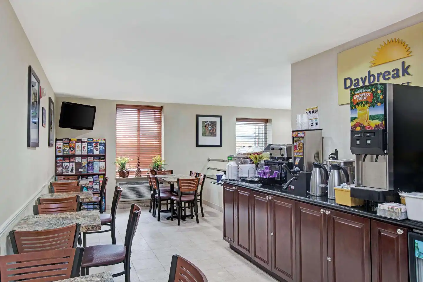 Days Inn by Wyndham Jamaica / JFK Airport Bar