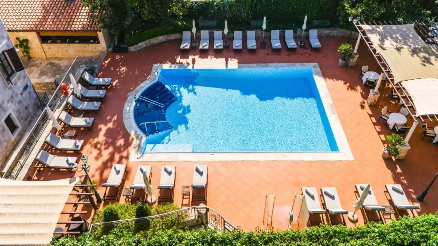 Kazbek Pool