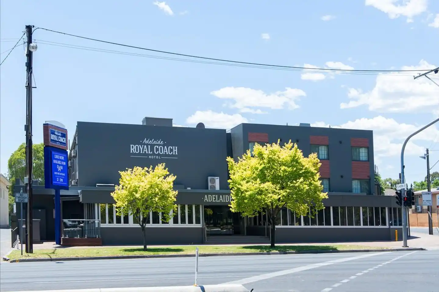 Adelaide Royal Coach Aussenansicht