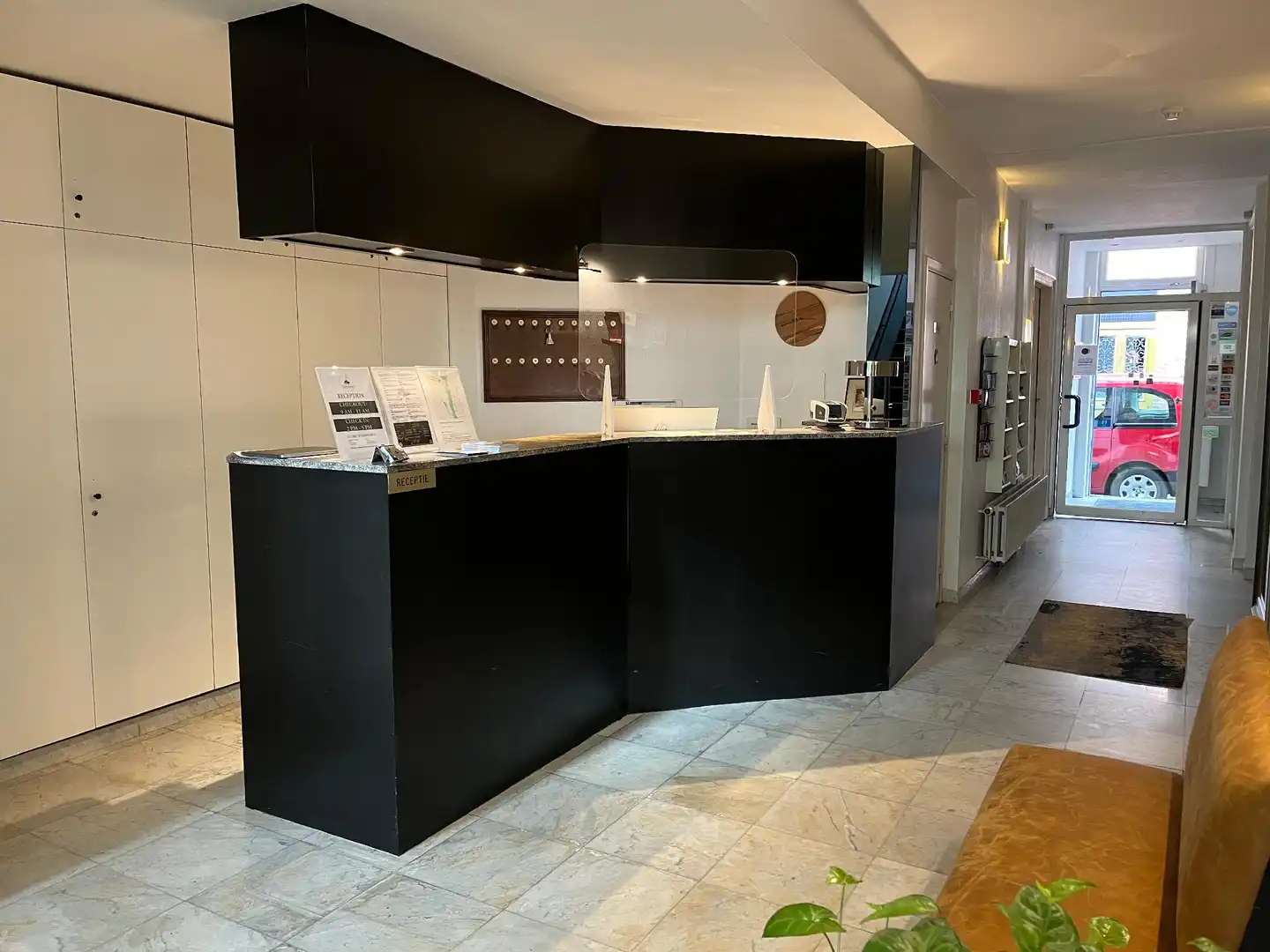 Montovani Lobby