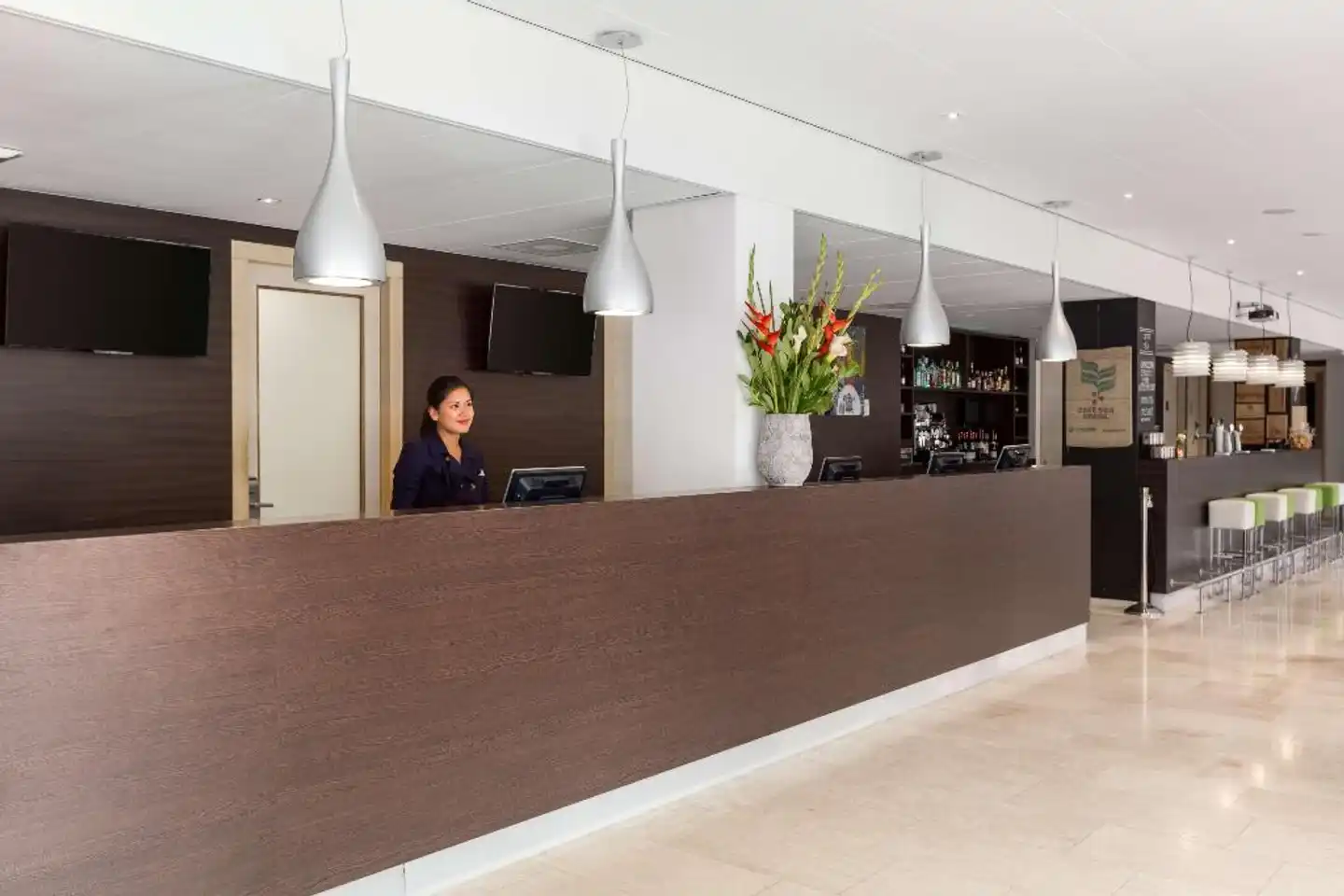 NH Amsterdam Zuid Lobby