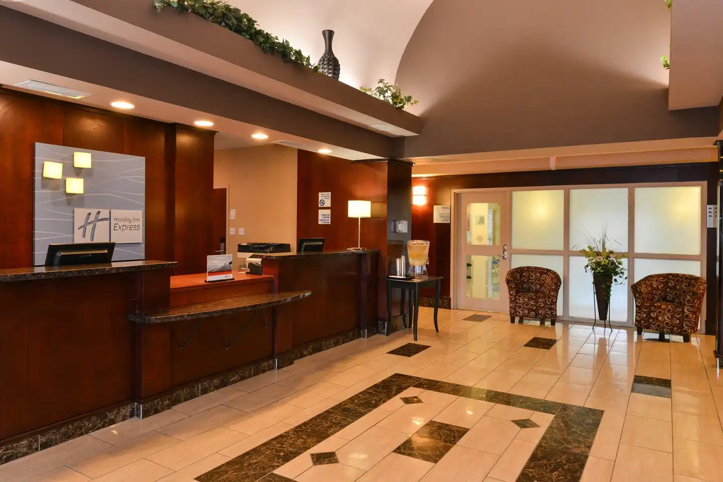 Holiday Inn Express & Suites Edmonton North Lobby